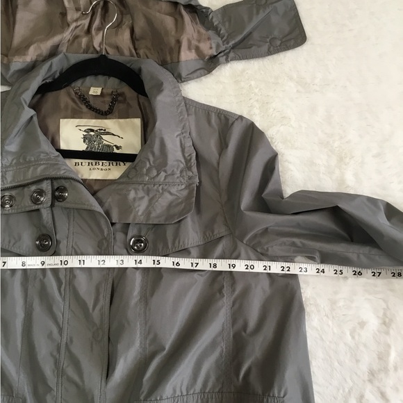 Burberry London House Check Bucket Hat size 14 - Picture 5 of 13